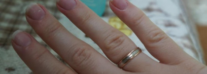 Скальпель, ножницы... или мои средства по уходу за ногтями и помощники для маникюра