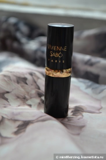 Эликсир Женственности с помадой Vivienne Sabo Charme de Vous 102