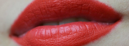 Призываем весну с помадой Rimmel Lasting Finish by Kate Anniversary 54 Idol Red