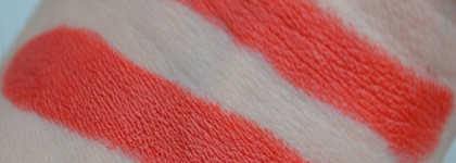 Призываем весну с помадой Rimmel Lasting Finish by Kate Anniversary 54 Idol Red