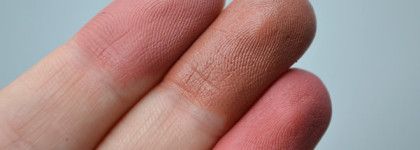 Почти безупречные карандаши Lamel Professional Lip Gel liner