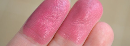 Странный предмет: вроде помада хорошая, а вроде и нет - чудеса с L'Oreal Paris Rouge Signature Tint в оттенке 105 I rule