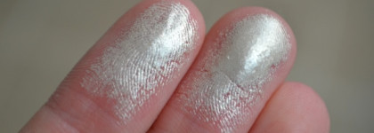 Не тот, кем кажется. Хайлайтер More Than Glow от Сatrice в оттенке 010 Ultimate Platinum Glaze