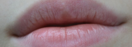 Cладкая конфетка Vivienne Sabo Dessert A Levres в оттенке 03 Sirop