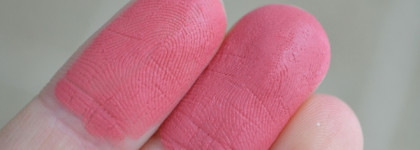 Сокровищница Kiko Milano - помада Kiko Milano Holiday Gems Lasting Luxury Matte в оттенке 03 Rose Pudding