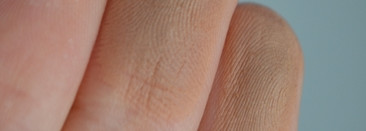 Шикарный мужчина и немного загара. Бронзер The Balm Take Home The Bronze в оттенке Oliver