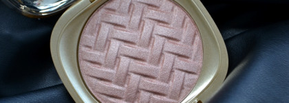 Мал золотник, да дорог... Хайлайтер Kiko Milano Dolce Diva Baked Highlighter в оттенке 02 Elegant Rose