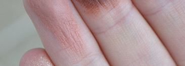 Неуловимая палетка теней MAC Tempting Fate - Feast Your Eyes