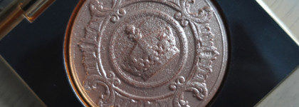 Царская роскошь - хайлайтер Pat Mcgrath Labs Skin Fetish: Sublime Skin Highlighter (Lunar Nude)