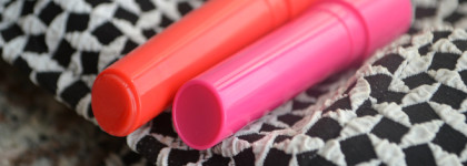 Уровень сочности: максимальный. Бальзамные помады MAC Cosmetics Squirt Plumping Gloss Stick в оттенках Heat Sensor и Amped