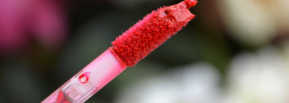 Новое прочтение жидких матовых помад? Shik Soft Matte lipsticks в оттенках 12 Truffle и 13 Cherry