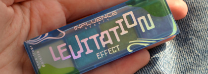 Прощай, гравитация! Палетка акваподводок и блеск для губ в оттенке 01 Skyglow из лимитированной коллекции Effect Levitation от Influence Beauty