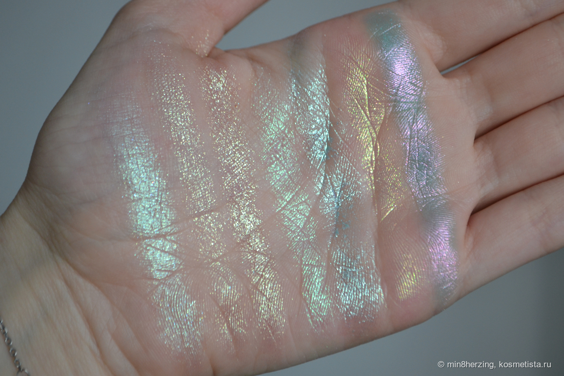 Слева направо: ABH Supercluster, Art-Visage Illusion #31, WhatsUp Beauty Dragon Eye Fly, Devinah Cosmetics Sugies, Shine by SD Reserve #6, Bella Beaute Bar The Sun and The Sea Sun Kissed, Clionadh Cosmetics Lineage