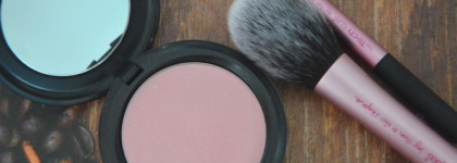 MAC Beauty Powder в оттенке Pearle Blossom