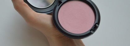MAC Beauty Powder в оттенке Pearle Blossom