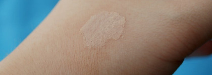 База под тени Catrice Prime and Fine eyeshadow base