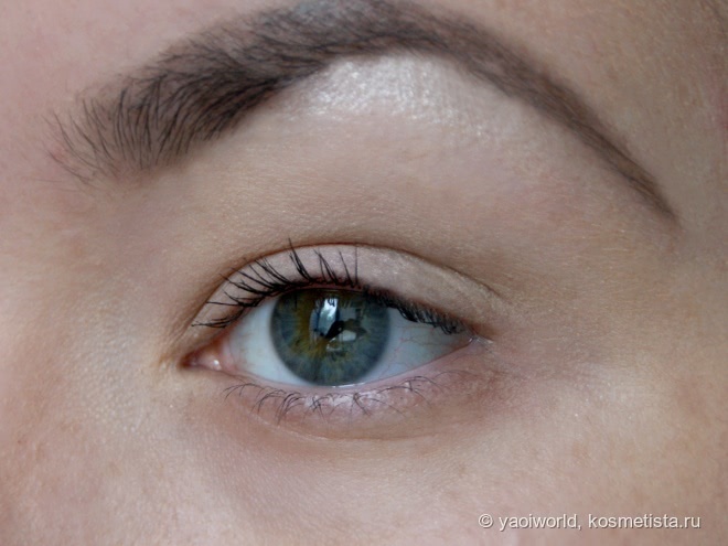 Тени для век Essence the velvets eyeshadow в оттенках #03 smooth caramel & #05 taupe secret