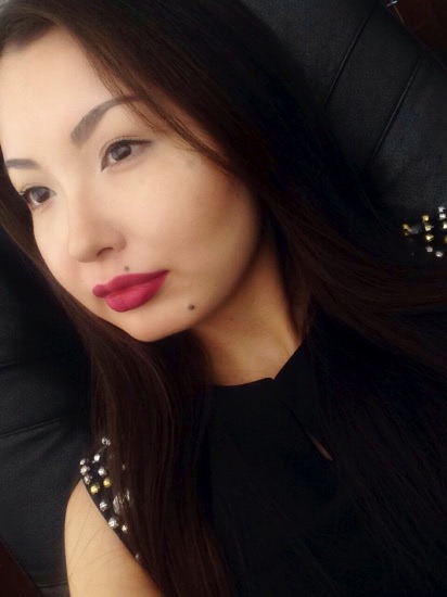 Когда карандаш заменяет помаду. Wet n wild Coloricon в оттенке 664C