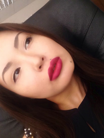 Когда карандаш заменяет помаду. Wet n wild Coloricon в оттенке 664C