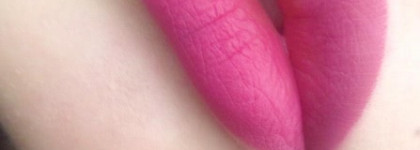 Когда карандаш заменяет помаду. Wet n wild Coloricon в оттенке 664C