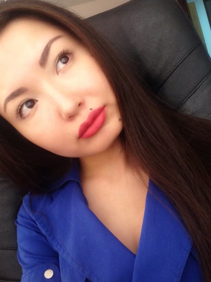 Помидор в сторону Bourjois Rouge edition Velvet в оттенке 11 So Hap'pink