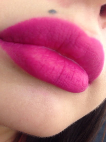 Бюджетные отличники Pupa true lips lip pensil в оттенках 27, 4, 10