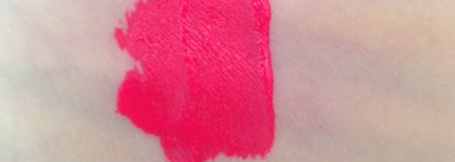 Неоновые губы с Sleek Matte me lip cream в оттенке Brink pink 432