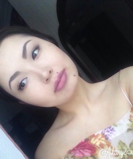 Карандаш-помады E.l.f. (elf) Matte lip color в оттенках tea rose, berry sorbet