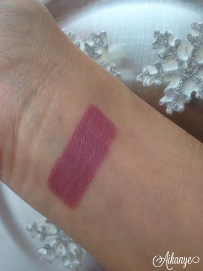 Карандаш-помады E.l.f. (elf) Matte lip color в оттенках tea rose, berry sorbet