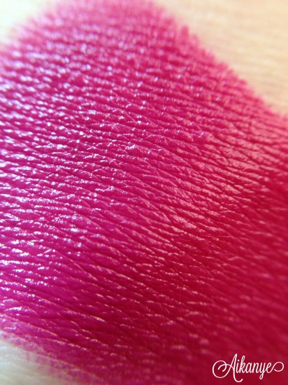 Карандаш-помады E.l.f. (elf) Matte lip color в оттенках tea rose, berry sorbet