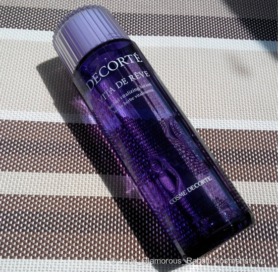 Kose Cosme Decorte: очищающая пенка с белой глиной и растительная вода для жирной, комбинированной и проблемной кожи