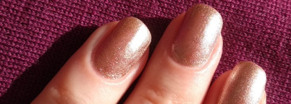 Dior Vernis Couture Colour Gel Shine and Long Wear Nail Lacquer, Vibrato #618