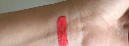 Помада от Make up factory - Mat Lip Fluid Longlasting в оттенке 48 (Coral rose)