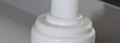 Освежающая очищающая пенка для умывания Bright Touch Refreshing cleansing foam от Lumene