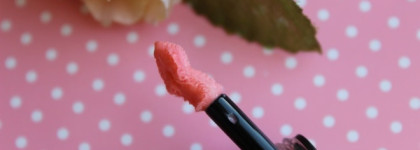 Нежная нежность с блеском для губ L'Oreal Paris Infaillible Xtreme Resist «girl on top»