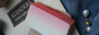 Лучший подарок конечно же... мыло. А еще лучше, если оно от Stenders