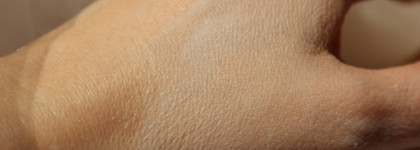 Пудра матирующая Skin Food peach Sake silky finish powder