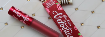 Прекрасная красная Lime Crime velvetines  Red hot