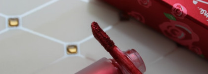 Прекрасная красная Lime Crime velvetines  Red hot