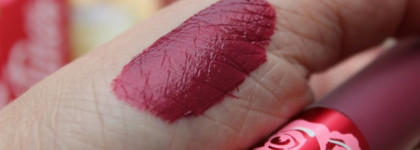 Помада, которая привлекает внимание• Lime Crime Velvetines Beet it