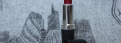 И снова красный! Помада Zoya Frankie