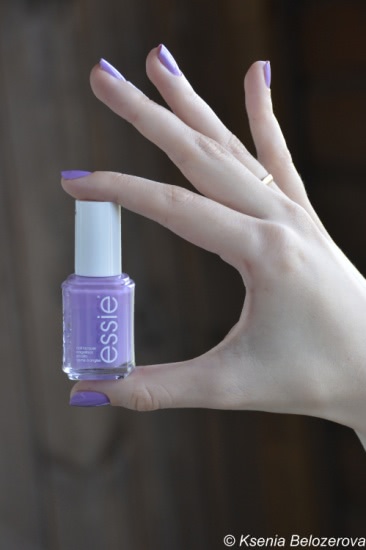 Essie Nail Lacquer № 102 - Play date