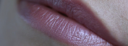 Осенняя помада Gosh в оттенке № 131 Amethyst