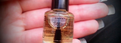 Уход за кутикулой с CND Solar Oil