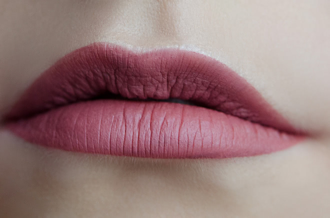 Divage Long Kiss Lip stain & Lip gloss в оттенке 07