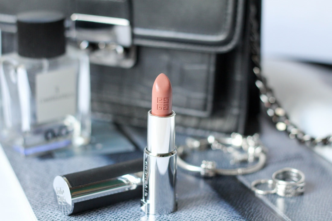 Губная помада givenchy. Givenchy le rouge 101. Помада Givenchy le rouge 106. Givenchy помада 101. Givenchy Beige mousseline.
