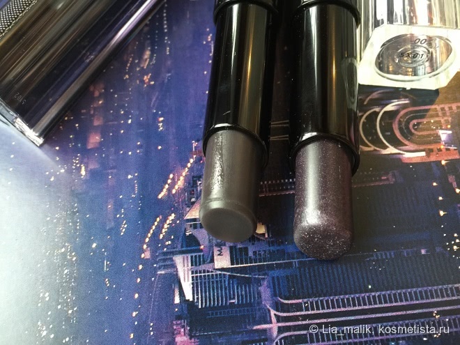 Givenchy Rouge Interdit Vinyl 16 Noir Révélateur