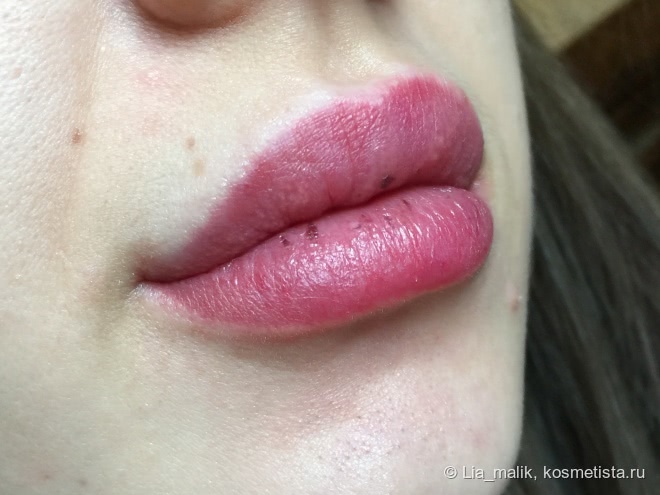 Givenchy Rouge Interdit Vinyl 16 Noir Révélateur