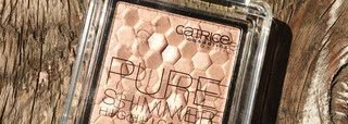 Мозаика от Catrice Nude Purism Pure Shimmer Highlighter