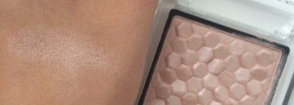 Мозаика от Catrice Nude Purism Pure Shimmer Highlighter